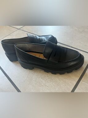 Women’s Crown Vintage Lane Loafer Chunky Black Penny Loafers NWOT